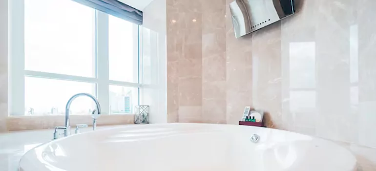 Bathroom Window Coverings in Tallahassee, FL