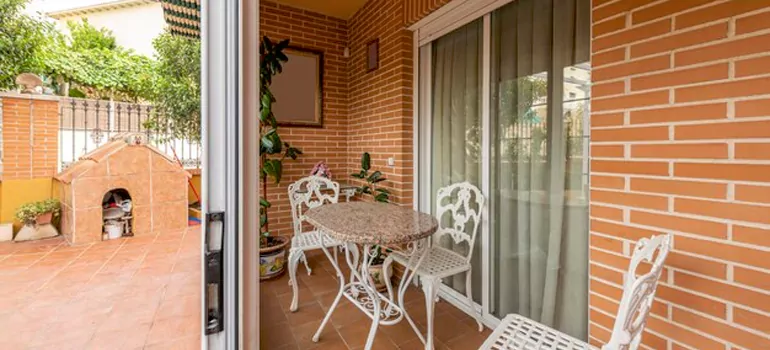 Adding Porch Enclosures To Your Home in Tallahassee, FL