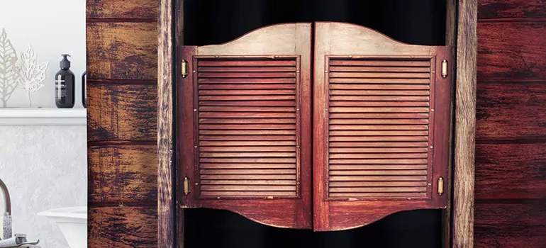 Installing Saloon Door Hinges in Tallahassee, FL