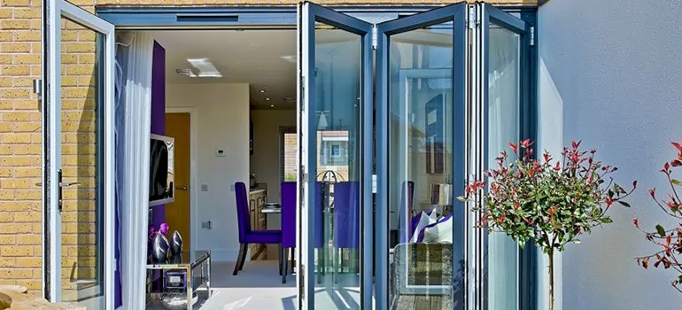 Commercial Door Glass Repair in Tallahassee, FL